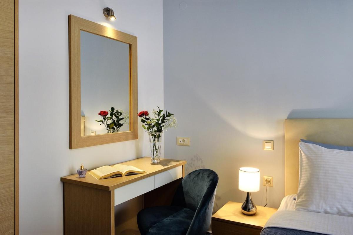 New Apartment Near The Beach. Chania  Bagian luar foto